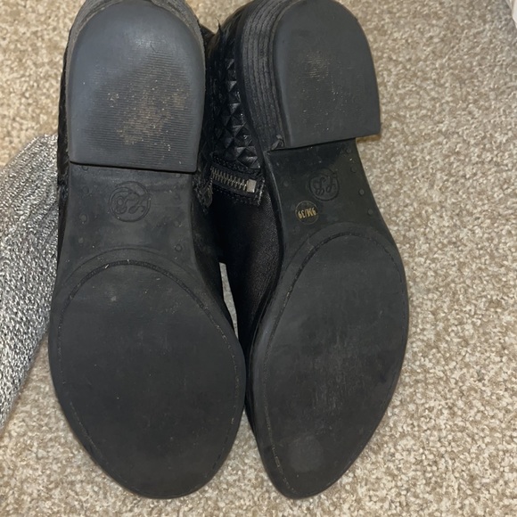 Lucky Brand Two Textured Black Boots Size 9 - Picture 3 of 6